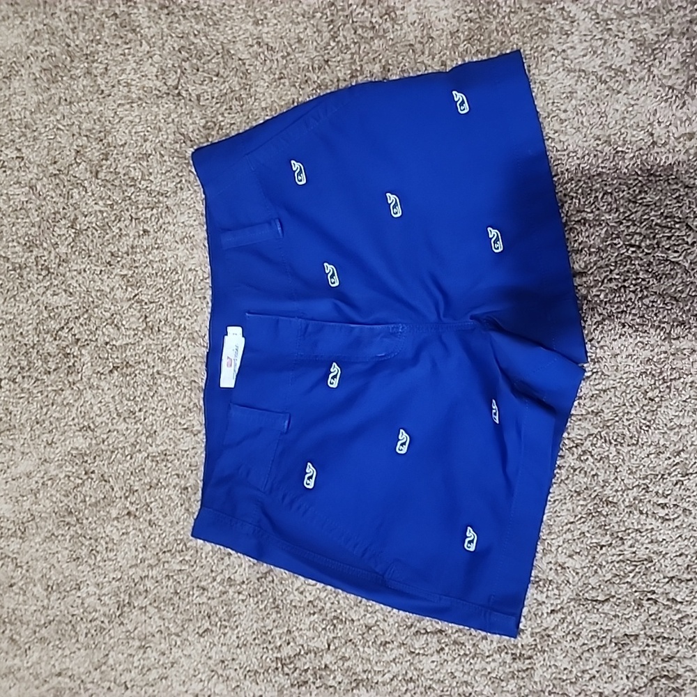 Vinyard Vines shorts small whale blue size 2 excellent condition